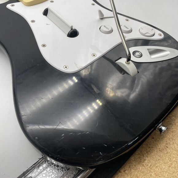 Harmonix Fender Stratocaster PS3 Wireless Guitar Controller (822151) No Dongle - Picture 3 of 8